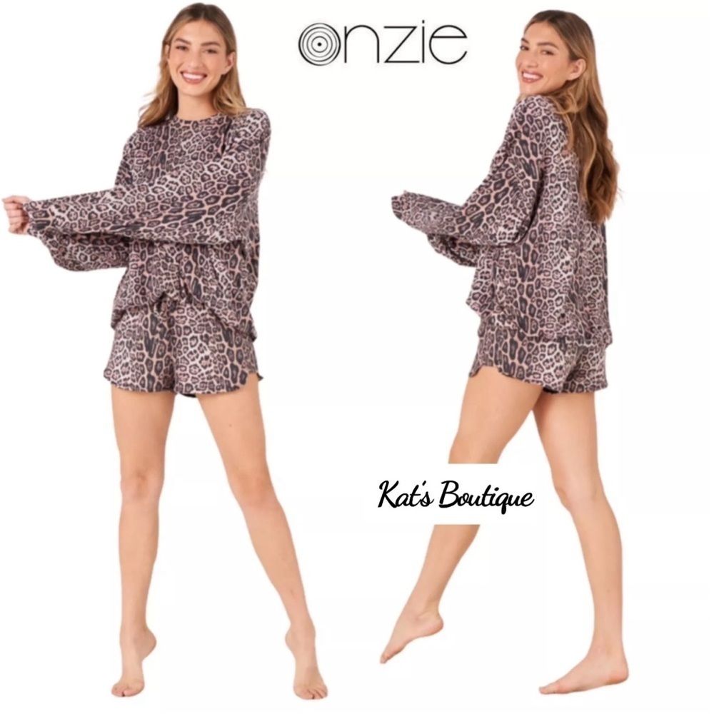 (NWT) Onzie Women’s Boyfriend Divine Loungewear Sweatshirt & Shorts, S/M